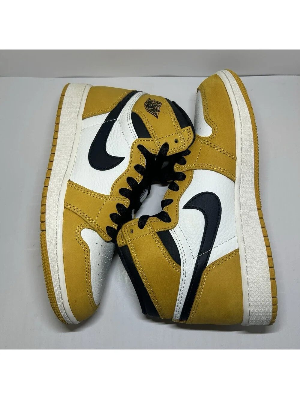 Air Jordan 1 Retro High OG Yellow Ochre GS - Size 4.5Y OG ALL - (FD1437-701)
